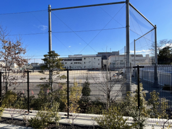 谷津小学校